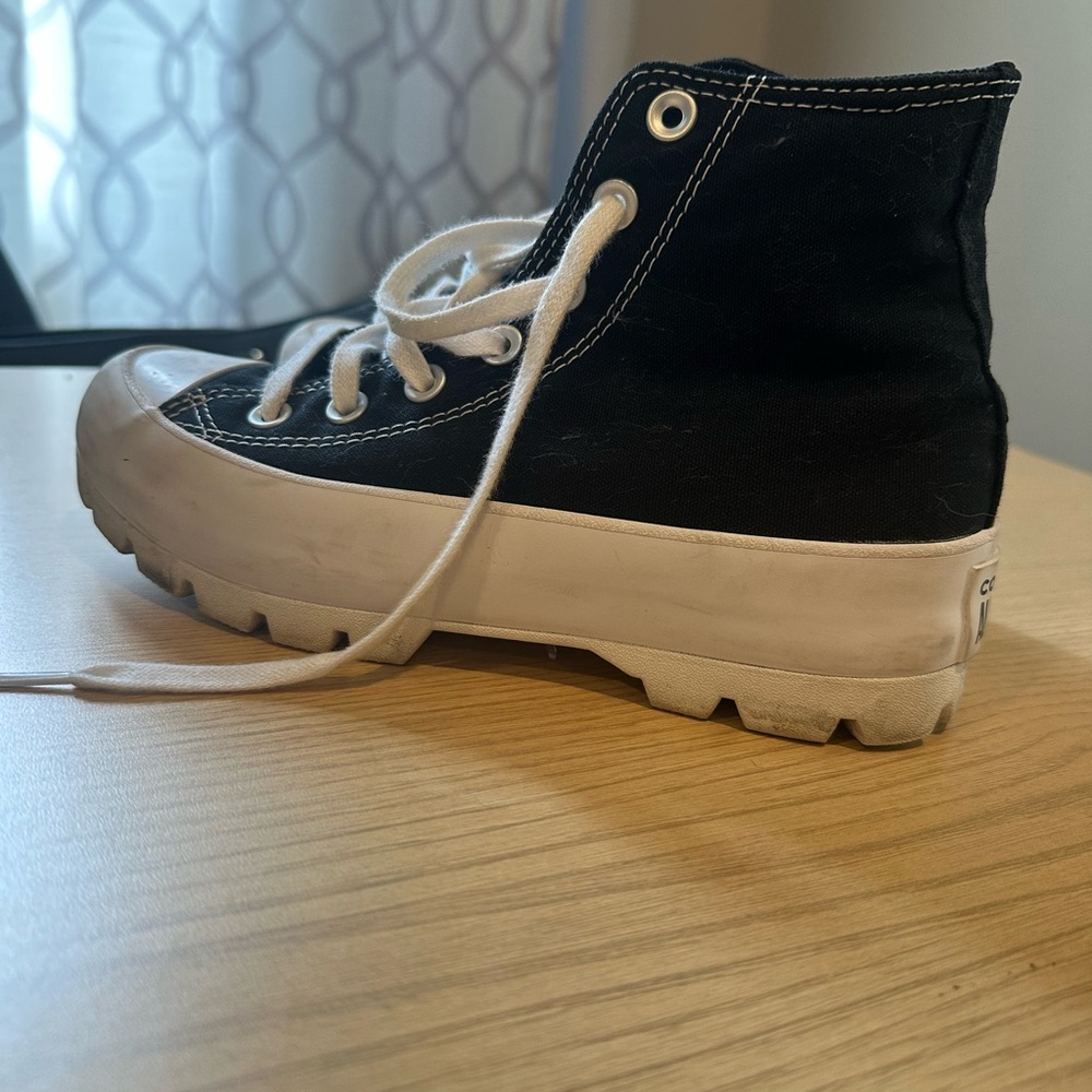 Platform converse
